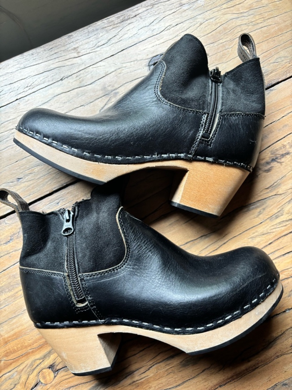 Swedish Hasbeens Black Zip It Shearling Boots 36 Excellent